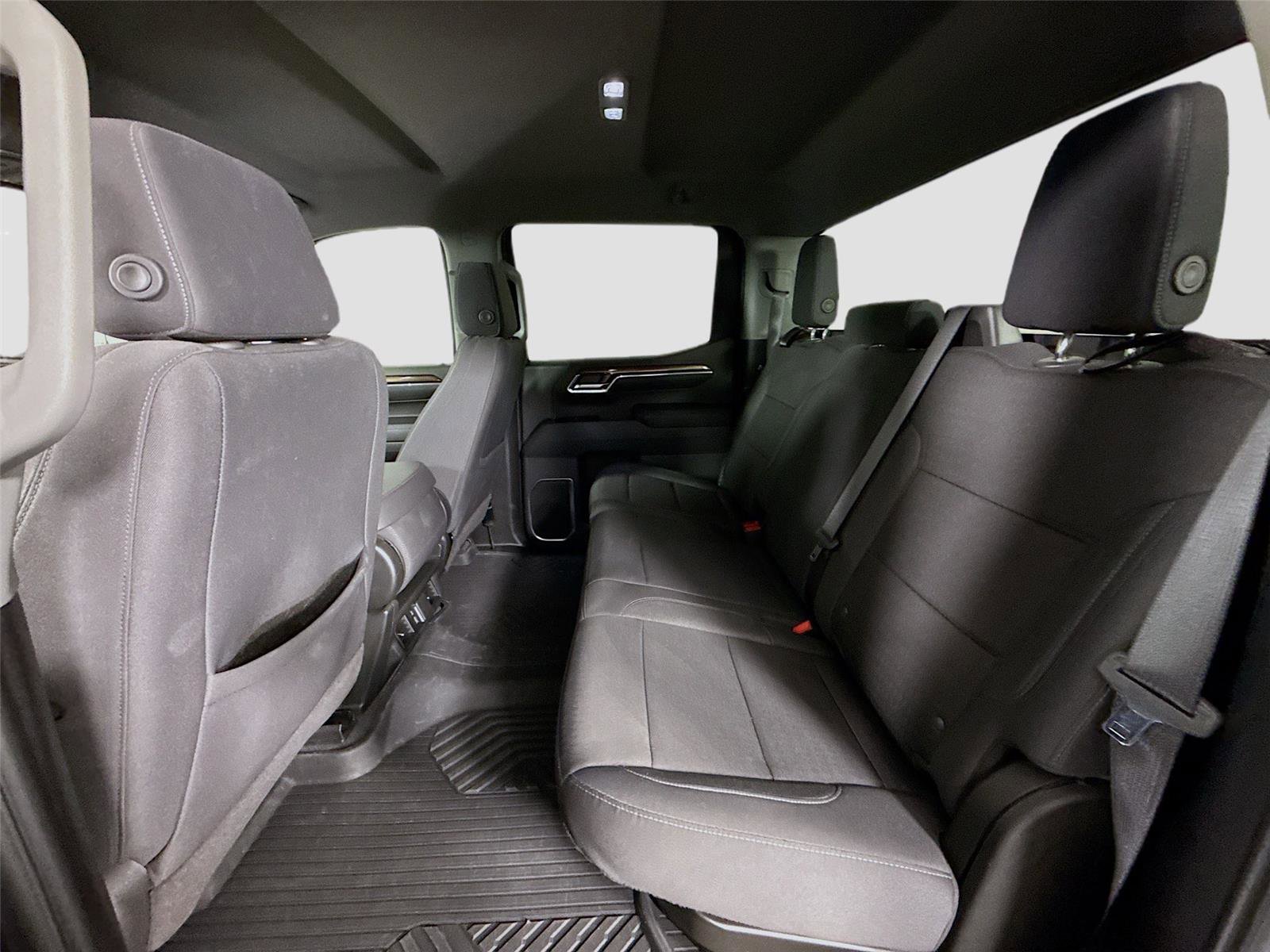 Used 2024 Chevrolet Silverado 1500 LT AWD/4WD image 17