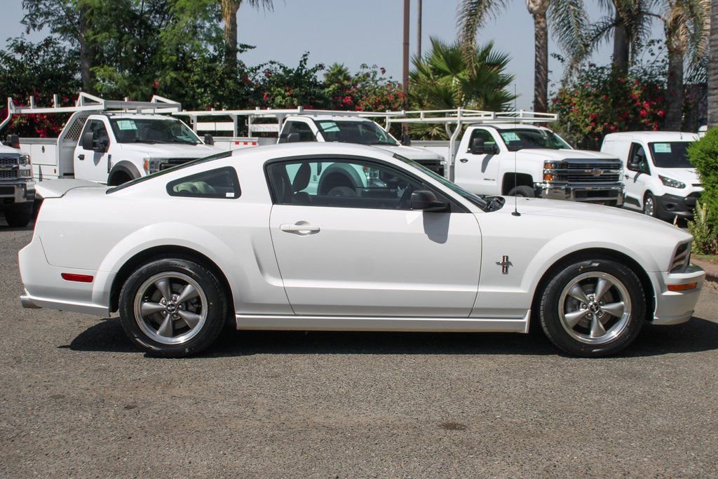 Used 2006 Ford Mustang Premium image 11