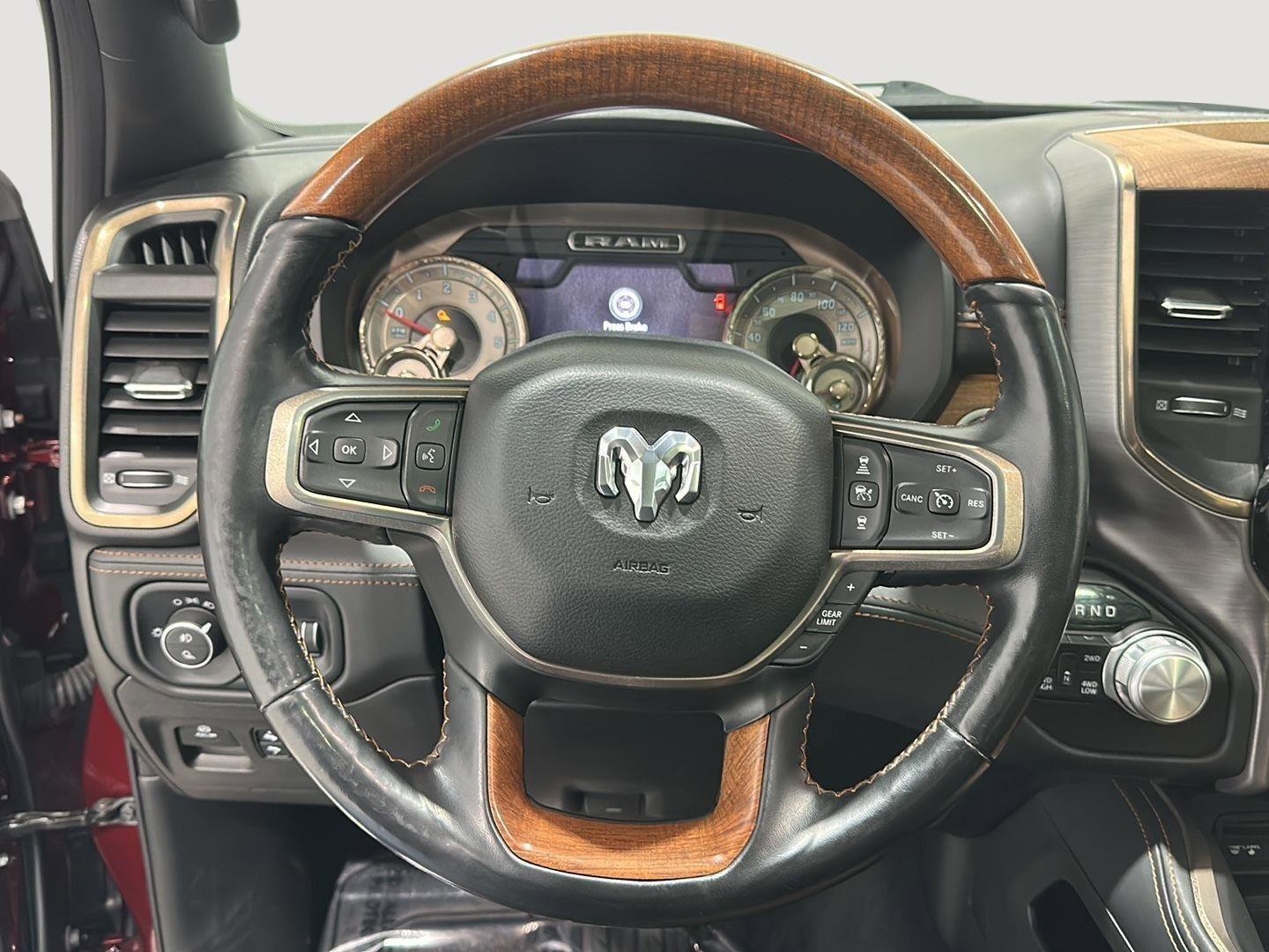 Used 2019 RAM 1500 Limited AWD/4WD image 9