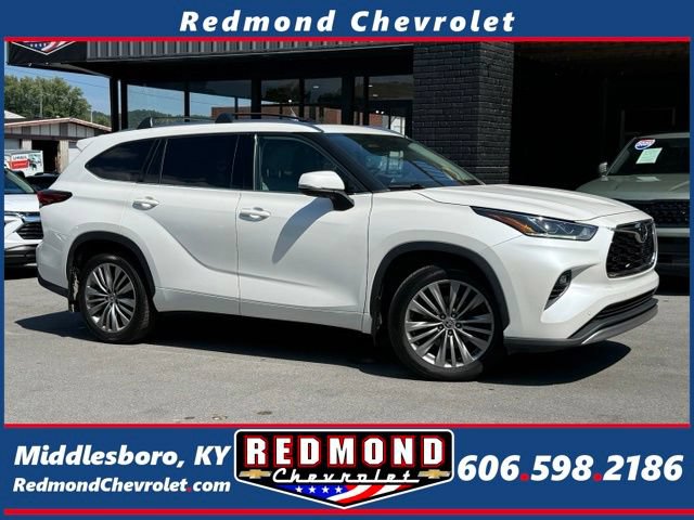 Used 2021 Toyota Highlander Platinum AWD/4WD image 1