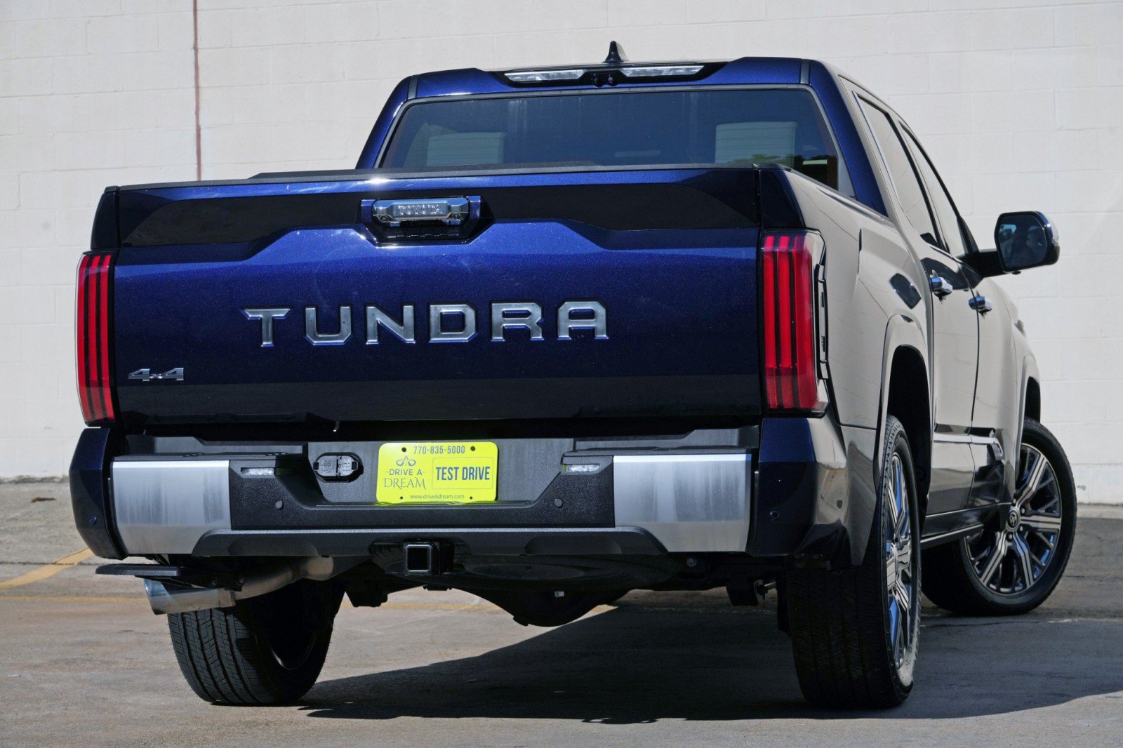 Used 2023 Toyota Tundra Capstone AWD/4WD image 5