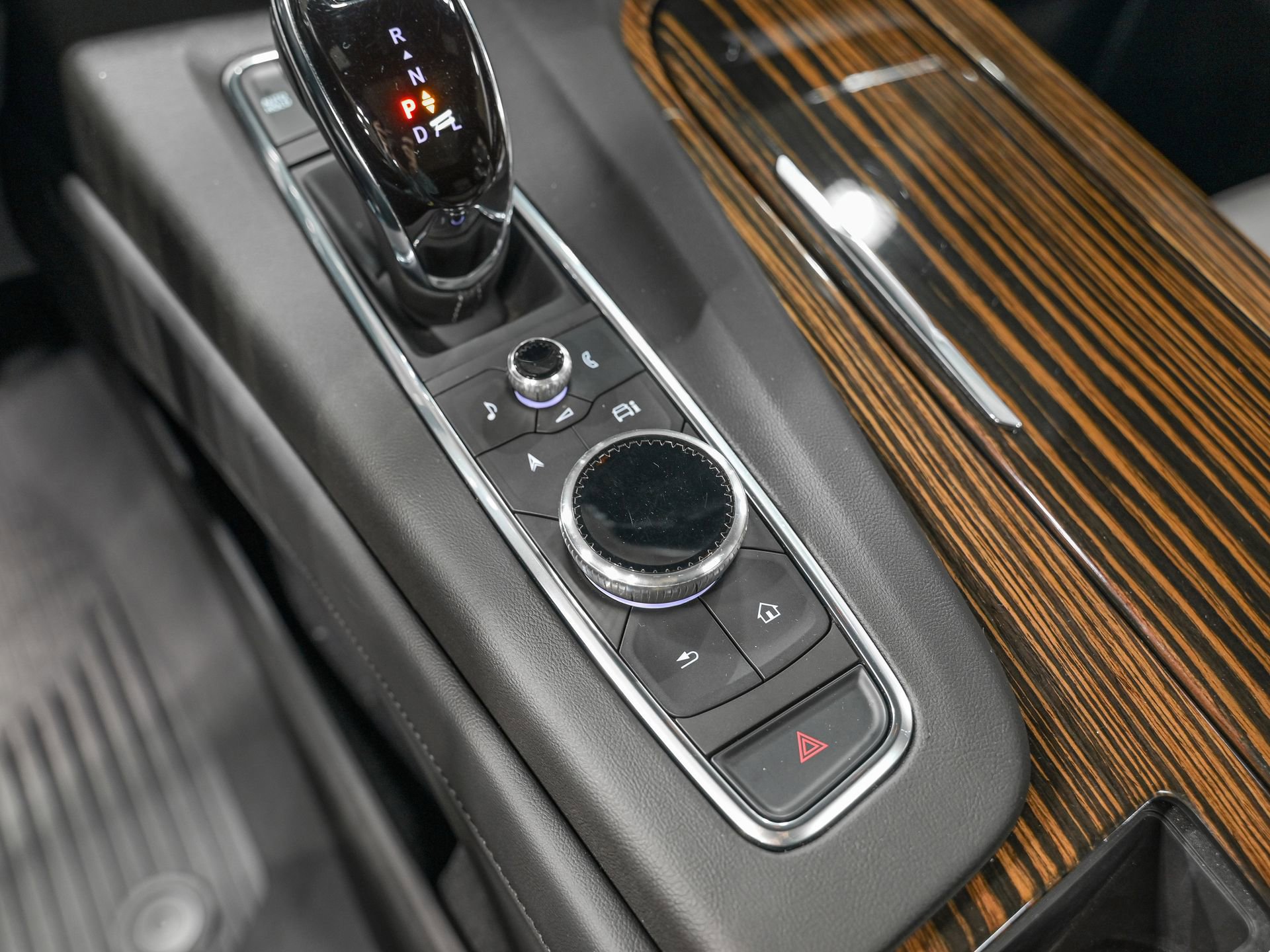 Used 2023 Cadillac Escalade Premium Luxury w/ LPO, Floor Liner Package image 24