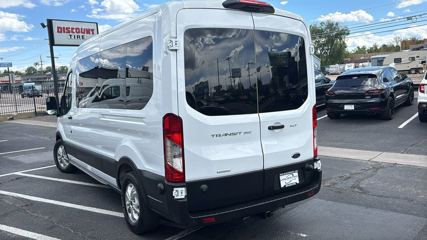 Used 2022 Ford Transit 350 XLT RWD image 4
