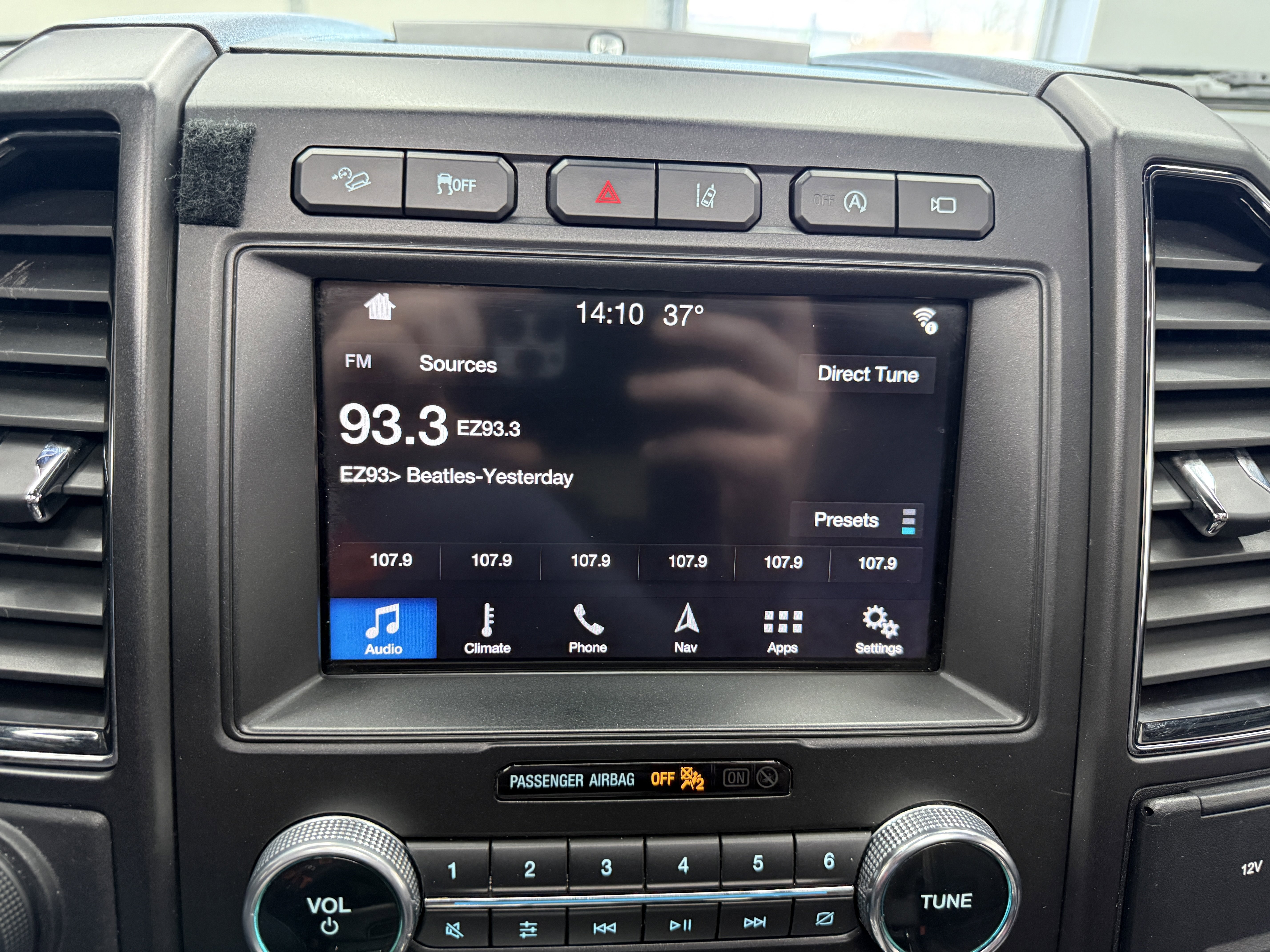 Used 2019 Ford Expedition Limited w/ Equipment Group 303A AWD/4WD image 19