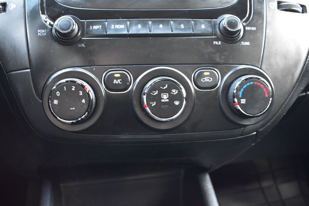 Used 2018 Kia Forte LX image 31