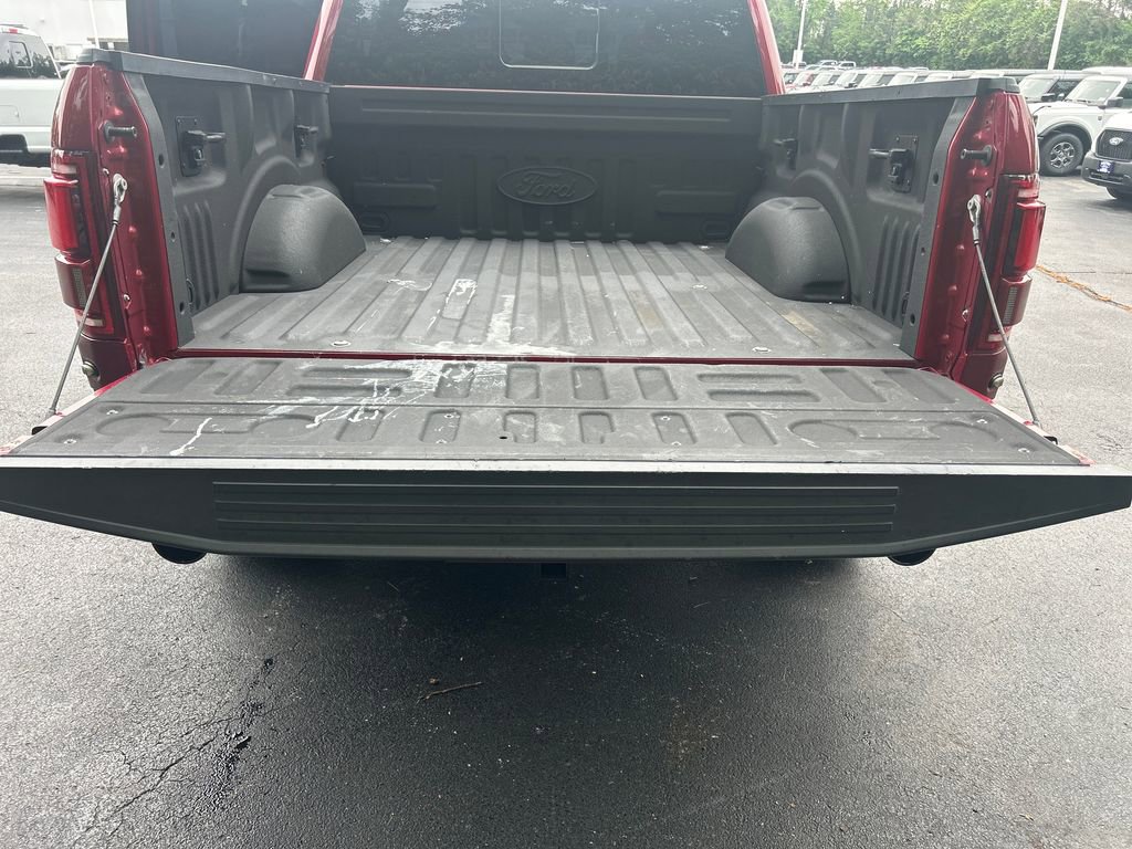 Used 2018 Ford F150 Raptor w/ Equipment Group 802A Luxury AWD/4WD image 27