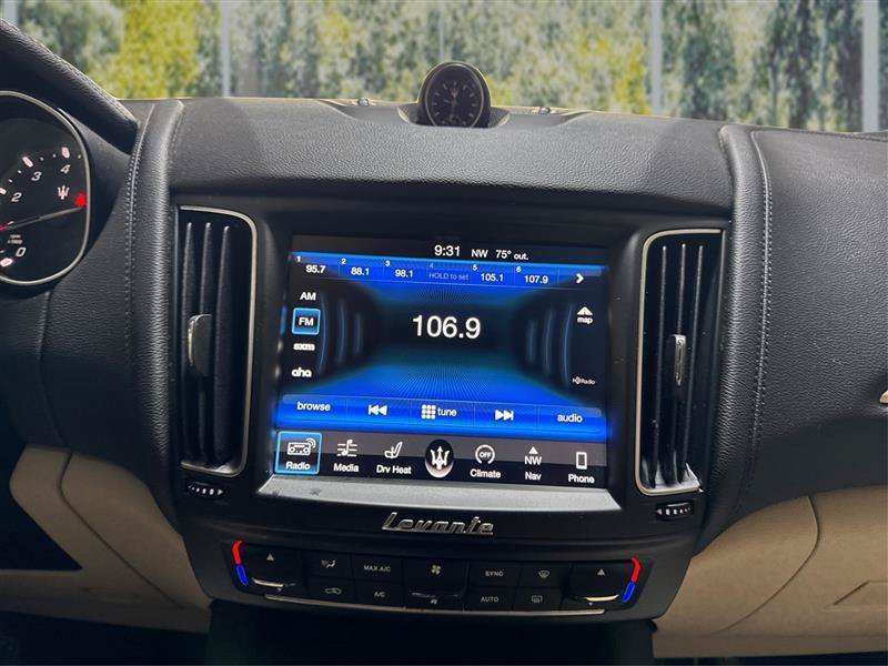 Used 2018 Maserati Levante AWD/4WD image 16