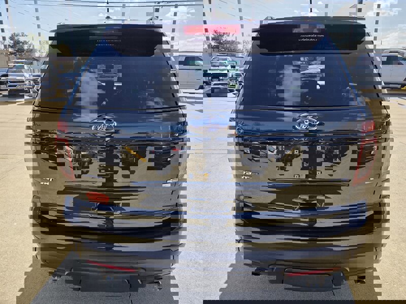 Used 2015 Ford Explorer Sport image 4