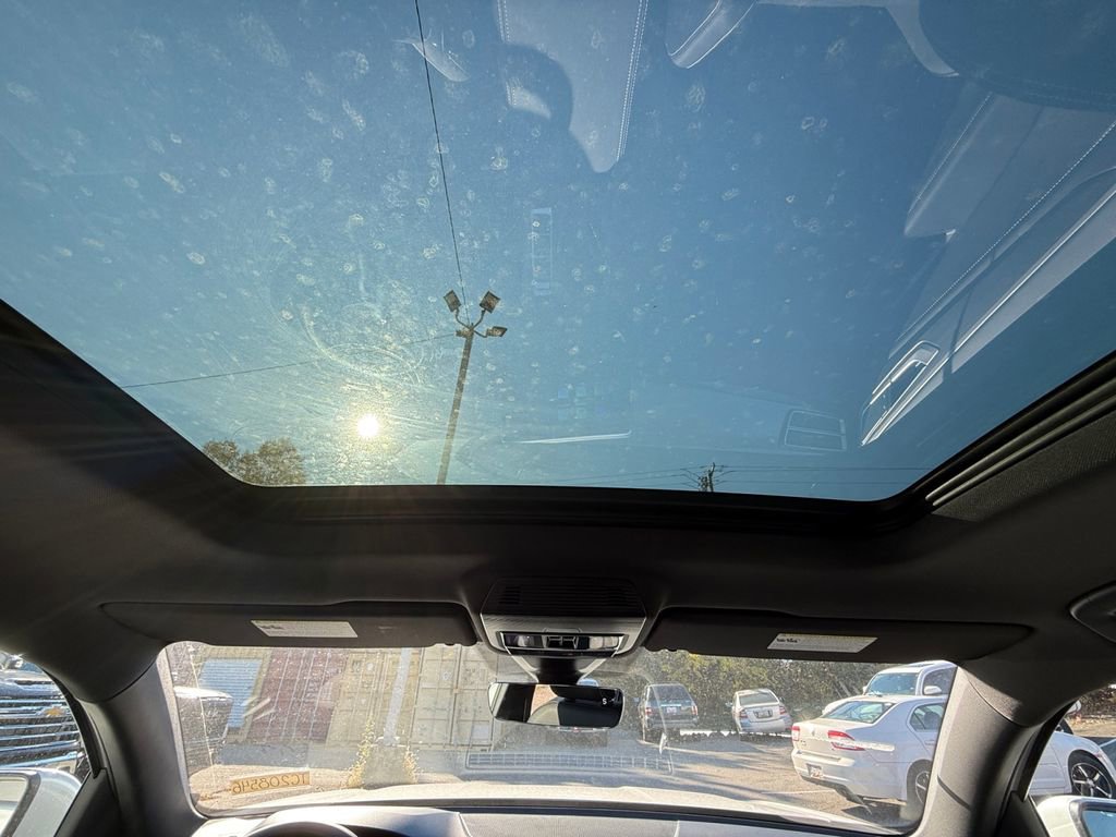 New 2026 Volkswagen Atlas Cross Sport SE image 19