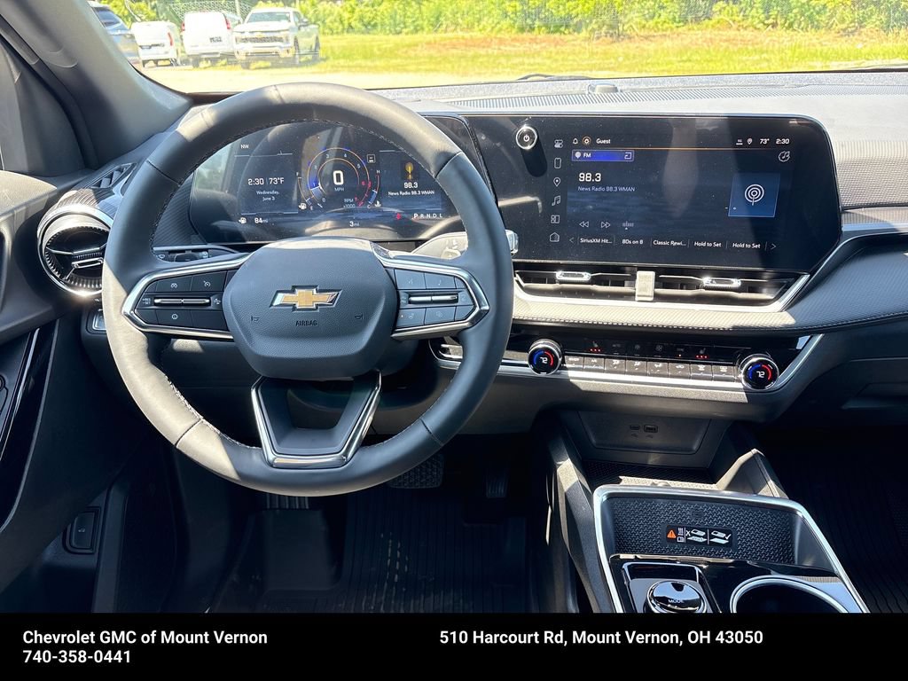 New 2026 Chevrolet Equinox LT w/ Convenience Package II FWD image 17