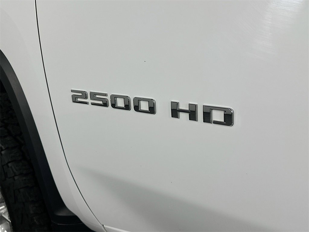 Used 2024 Chevrolet Silverado 2500 LT image 37