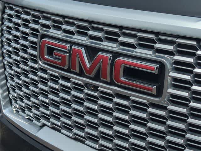 Used 2021 GMC Yukon XL Denali w/ Denali Premium Package AWD/4WD image 12