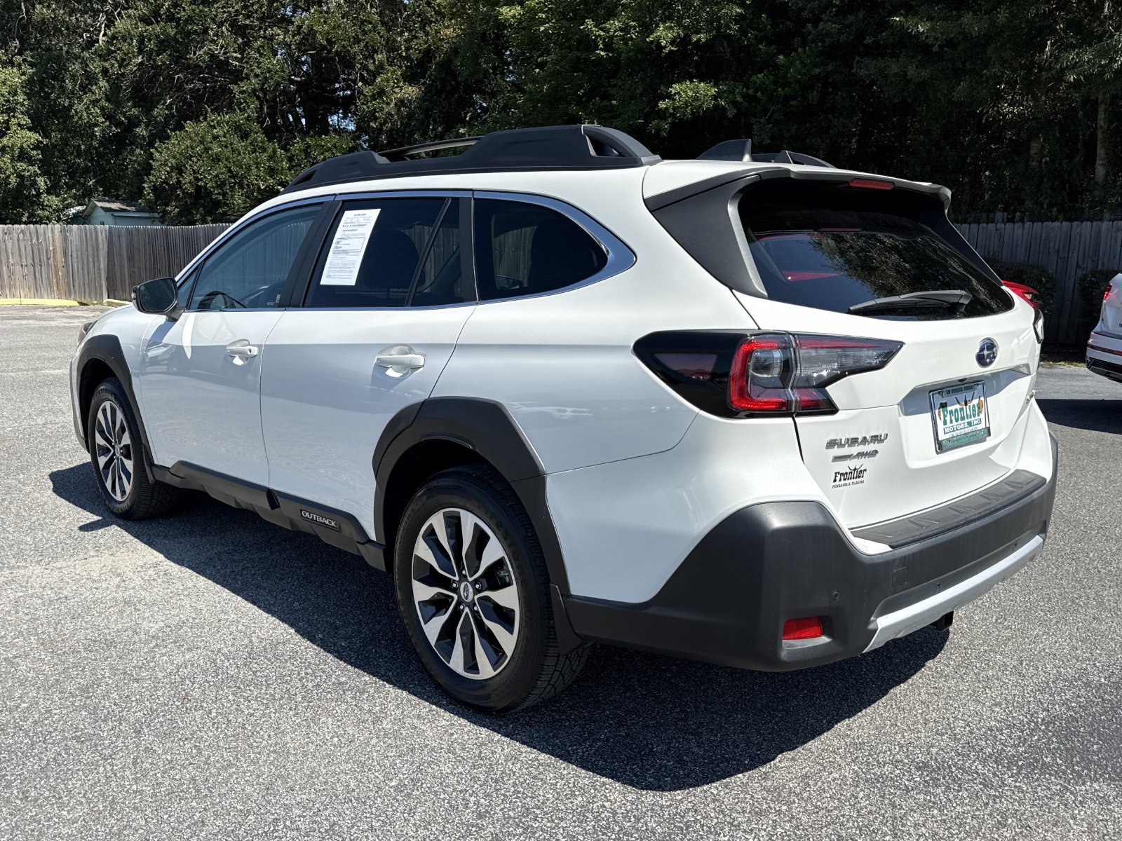 Used 2024 Subaru Outback Limited w/ Popular Package #2 AWD/4WD image 3