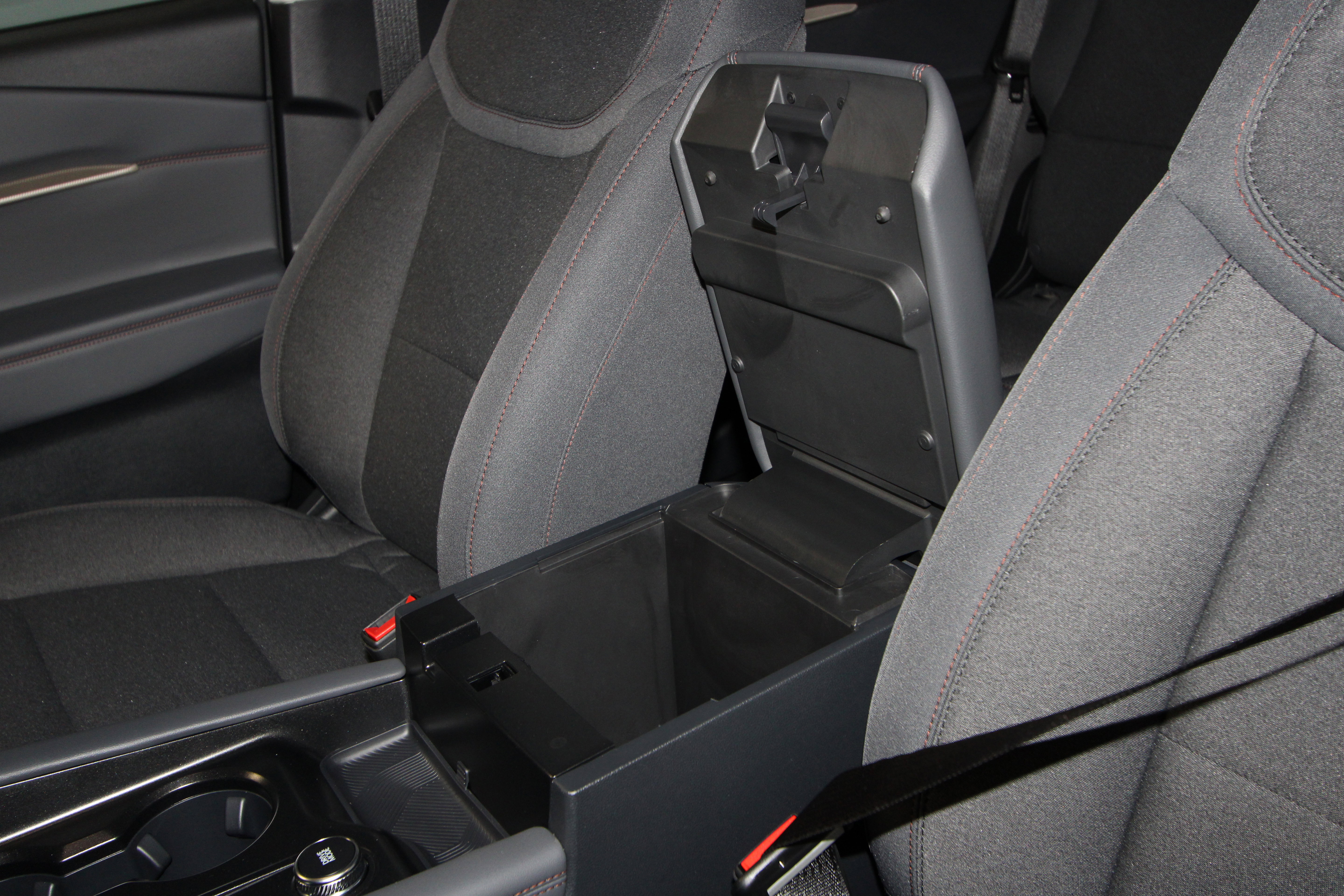 New 2026 Ford Explorer Active image 15