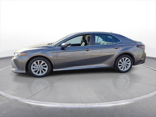 Used 2024 Toyota Camry LE image 4