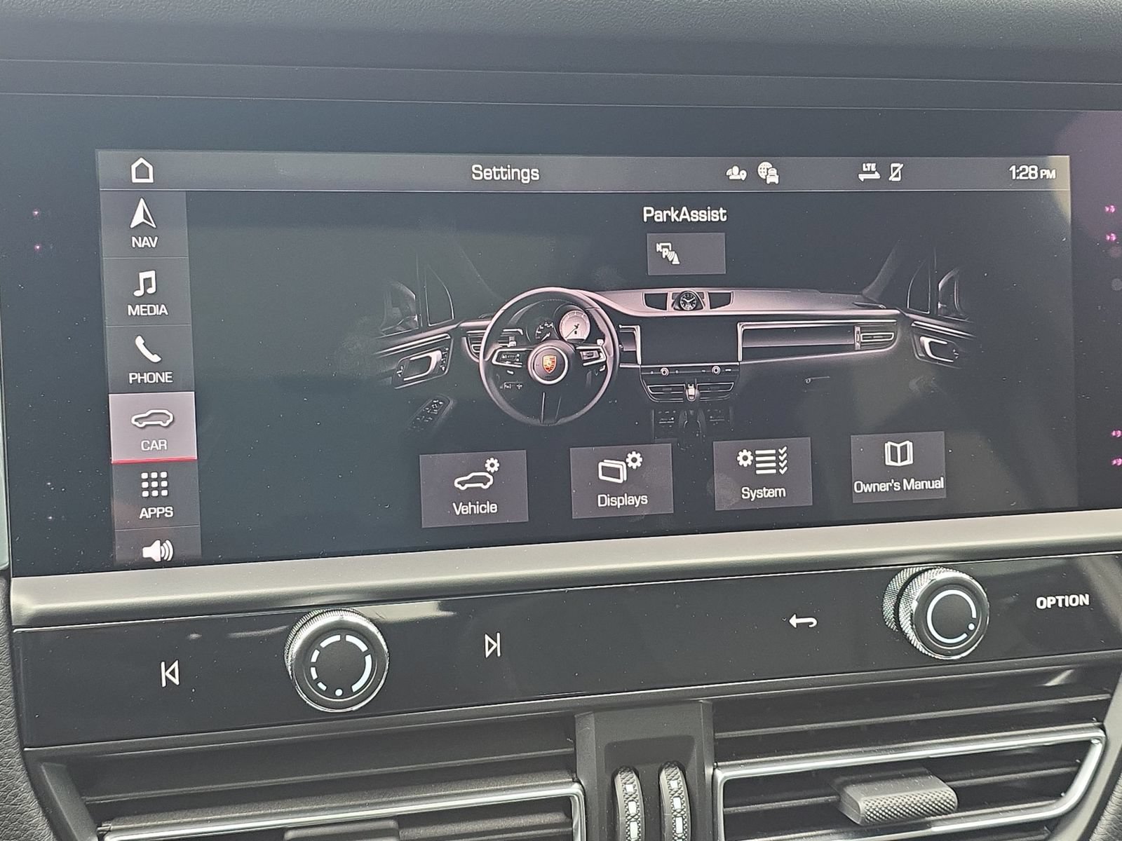 Certified 2026 Porsche Macan GTS AWD/4WD image 19