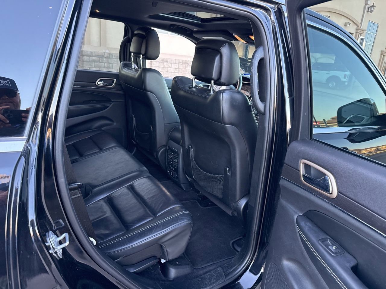 Used 2017 Jeep Grand Cherokee Limited image 13