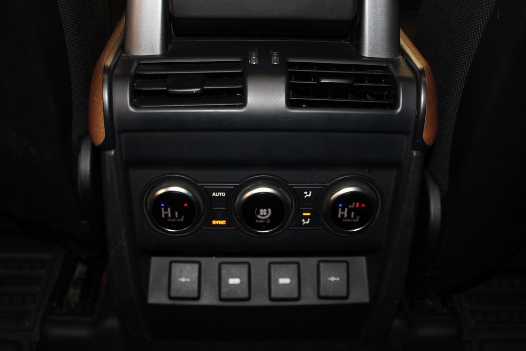 Used 2020 Land Rover Defender 110 X image 42