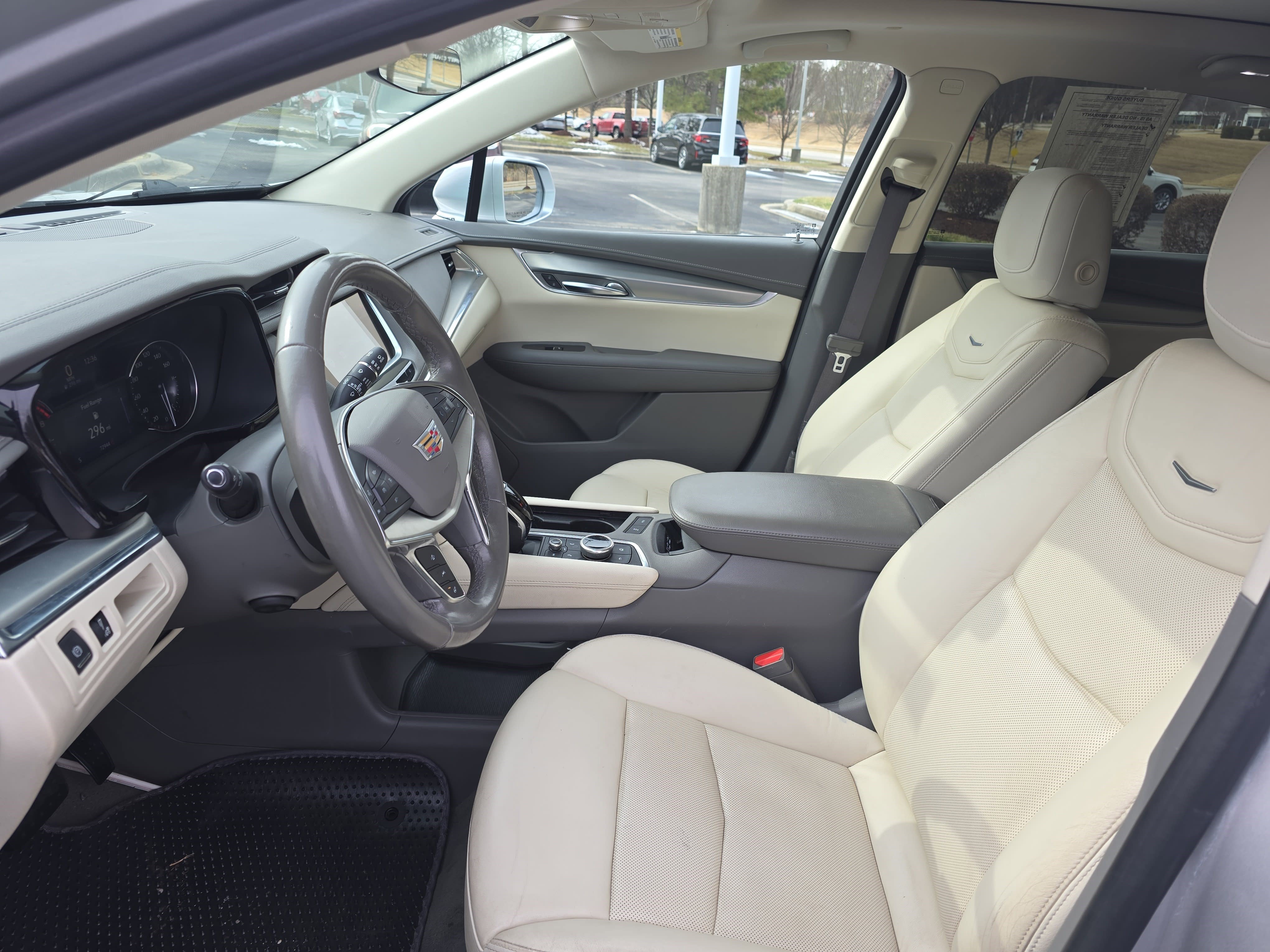 Used 2020 Cadillac XT5 Premium Luxury image 15