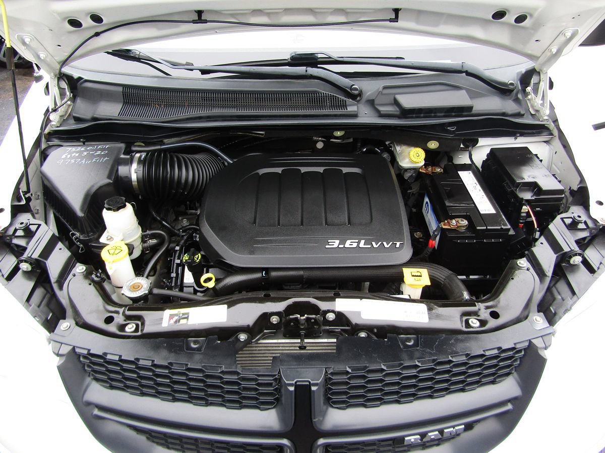 Used 2013 RAM C/V Tradesman FWD image 28