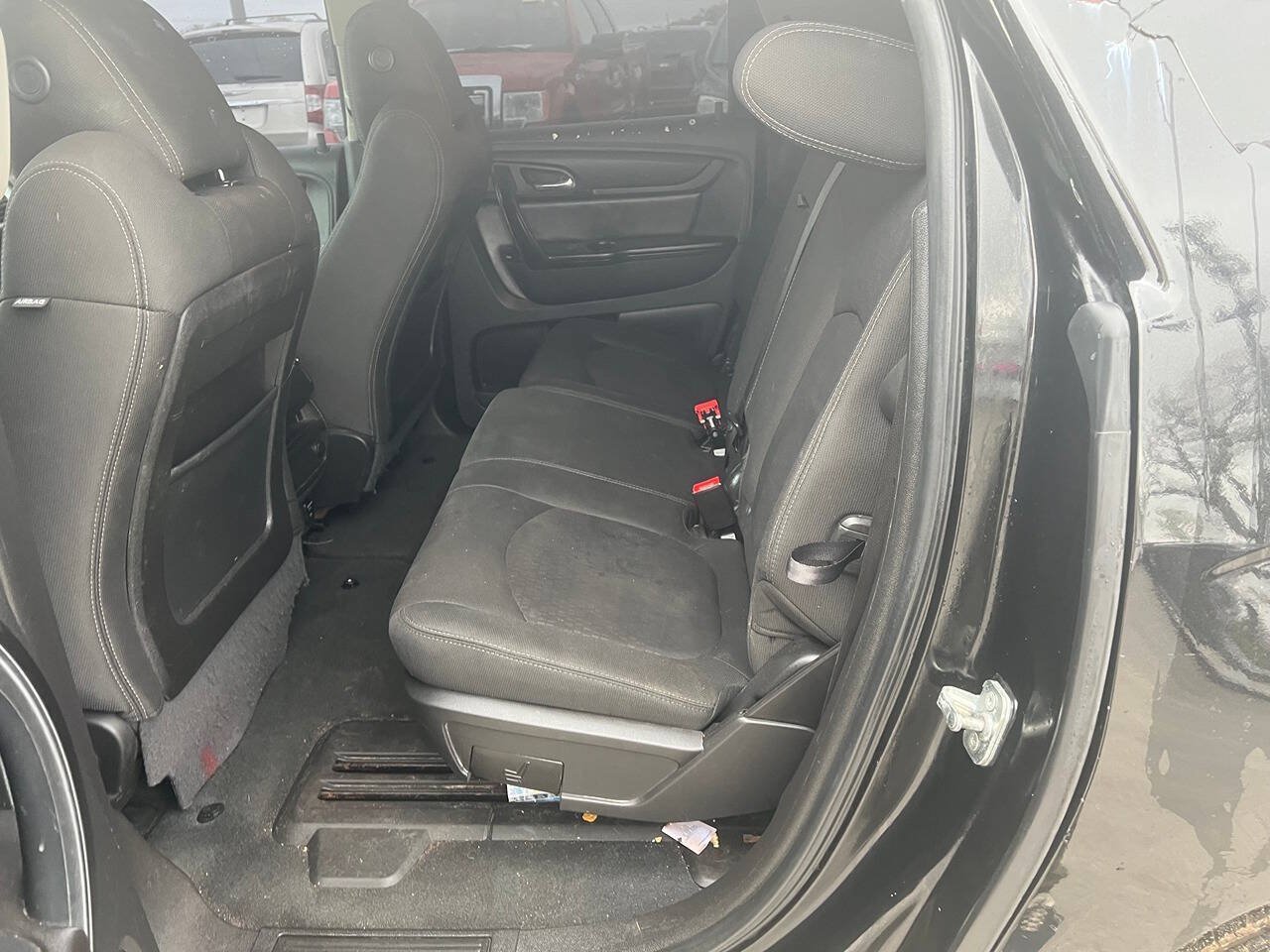 Used 2016 GMC Acadia SLE FWD image 2