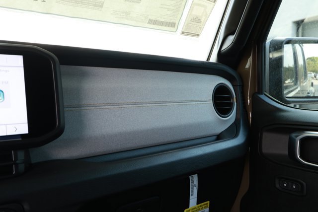 New 2026 Jeep Gladiator Sport image 25