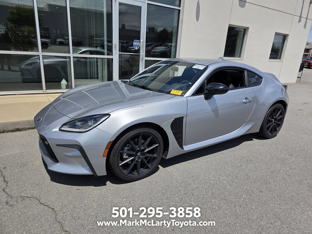 Used 2023 Toyota GR86 Premium w/ ALL Weather Mat Package (TMS) RWD image 10