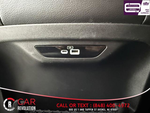 Used 2021 Chrysler Pacifica Touring-L image 58