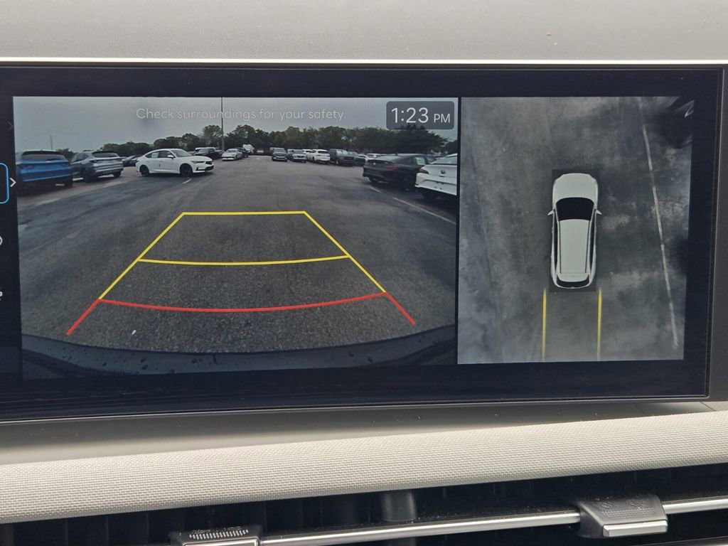 Certified 2025 Hyundai Tucson Limited FWD image 20