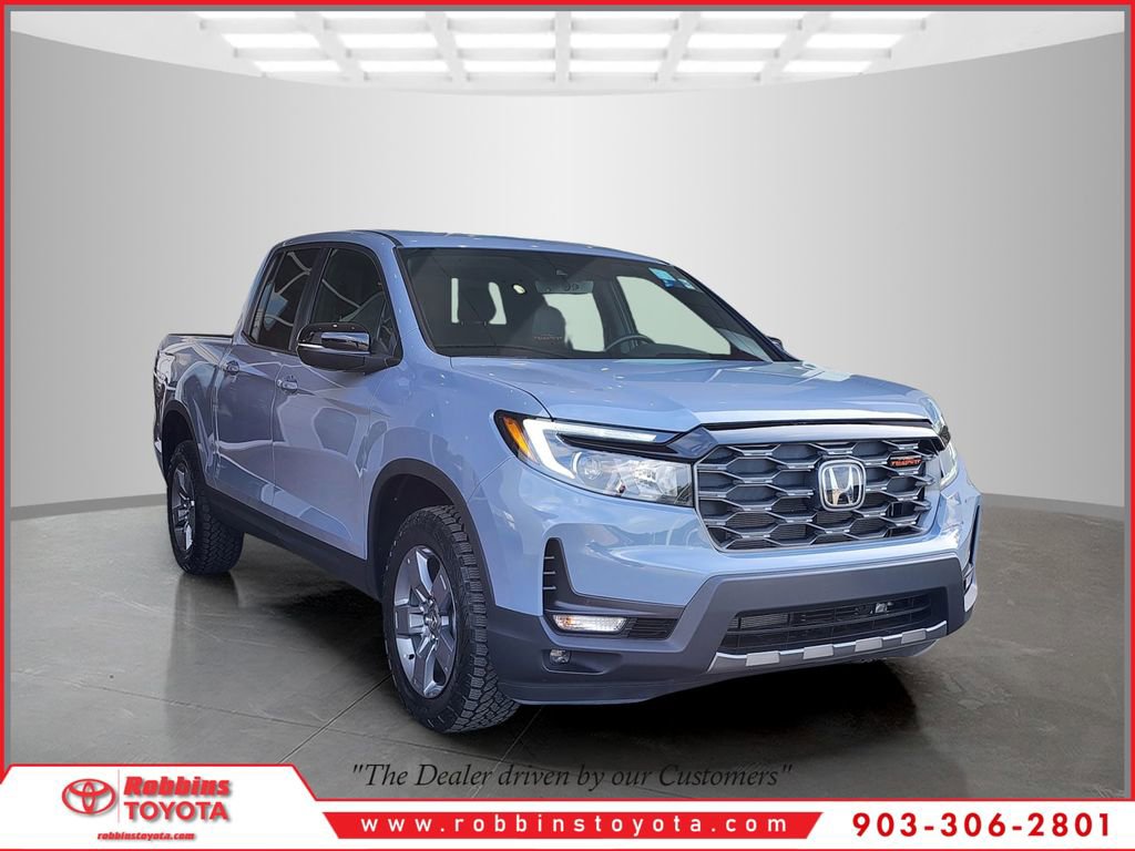 Used 2025 Honda Ridgeline TrailSport image 1