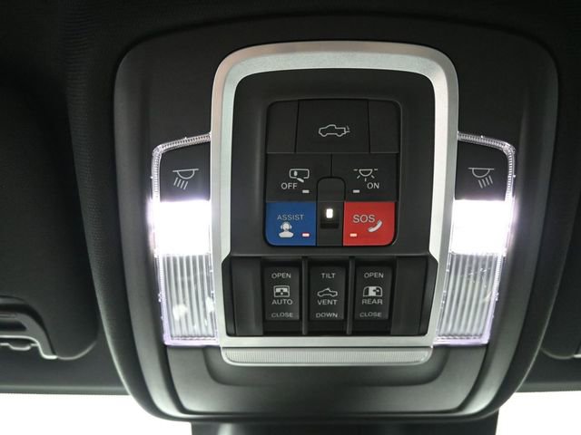 Used 2020 RAM 2500 Limited image 26