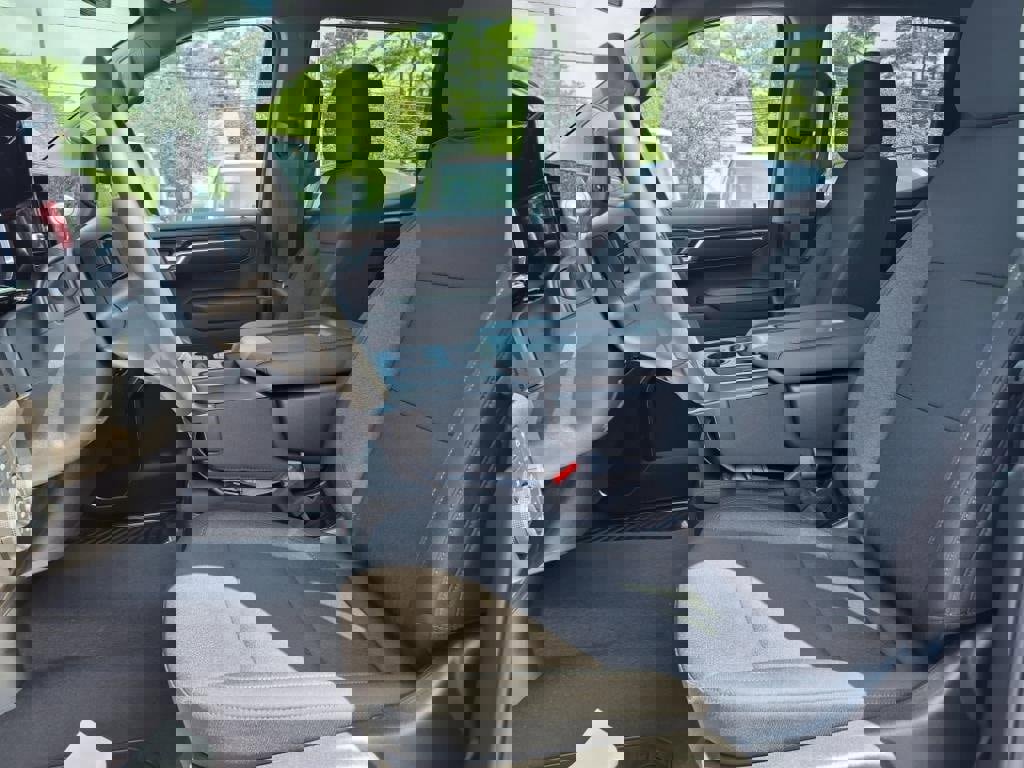 New 2025 Chevrolet Silverado 1500 LT image 13