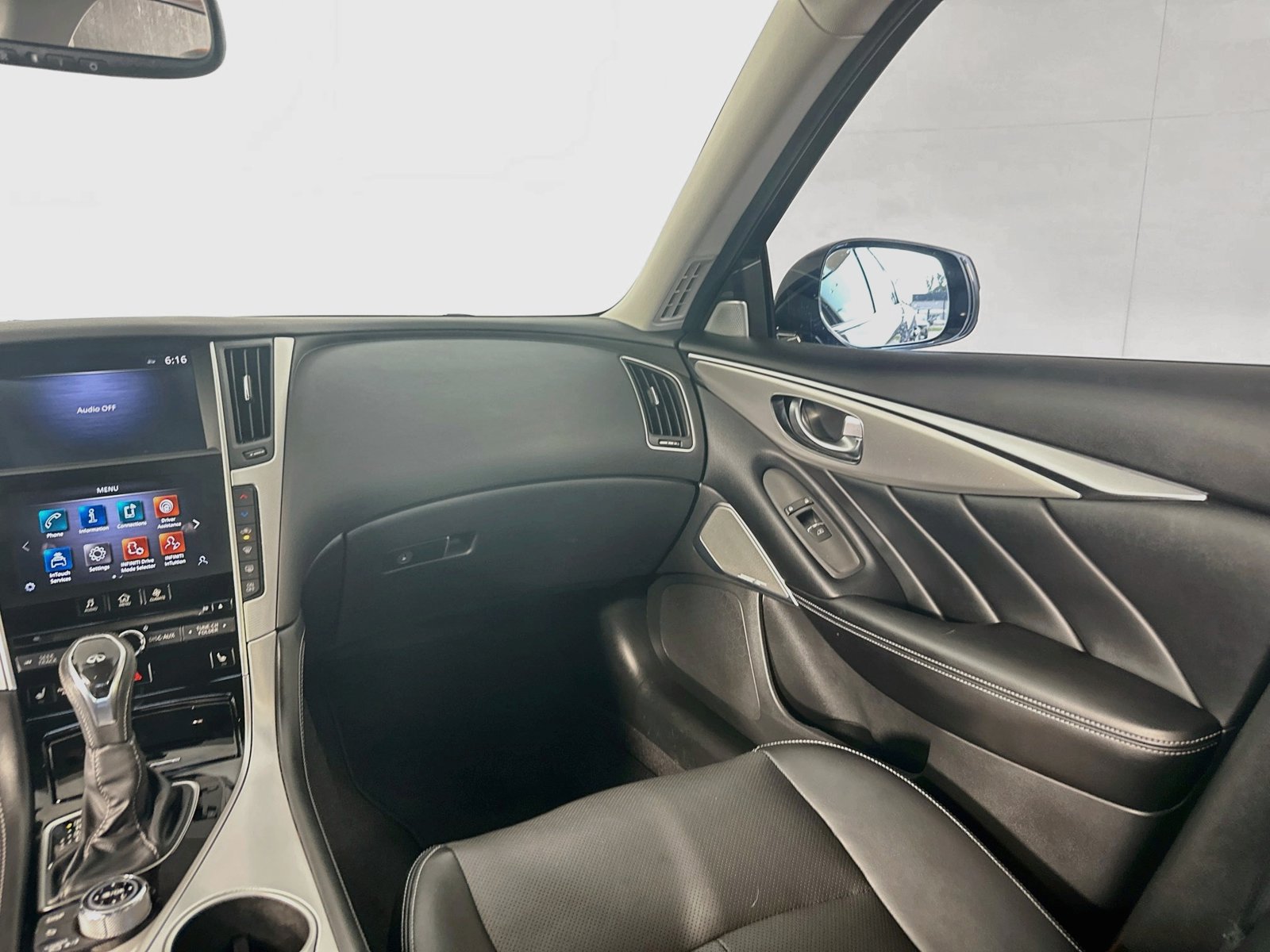 Used 2022 INFINITI Q50 Luxe w/ Cargo Package AWD/4WD image 24