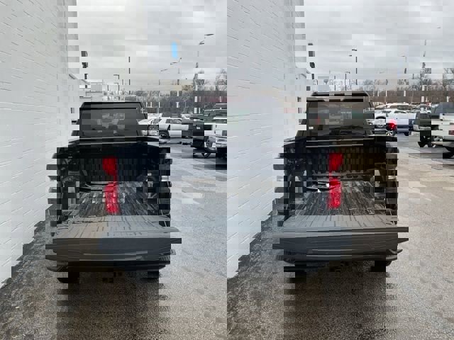 Used 2024 Chevrolet Silverado 1500 Custom image 7