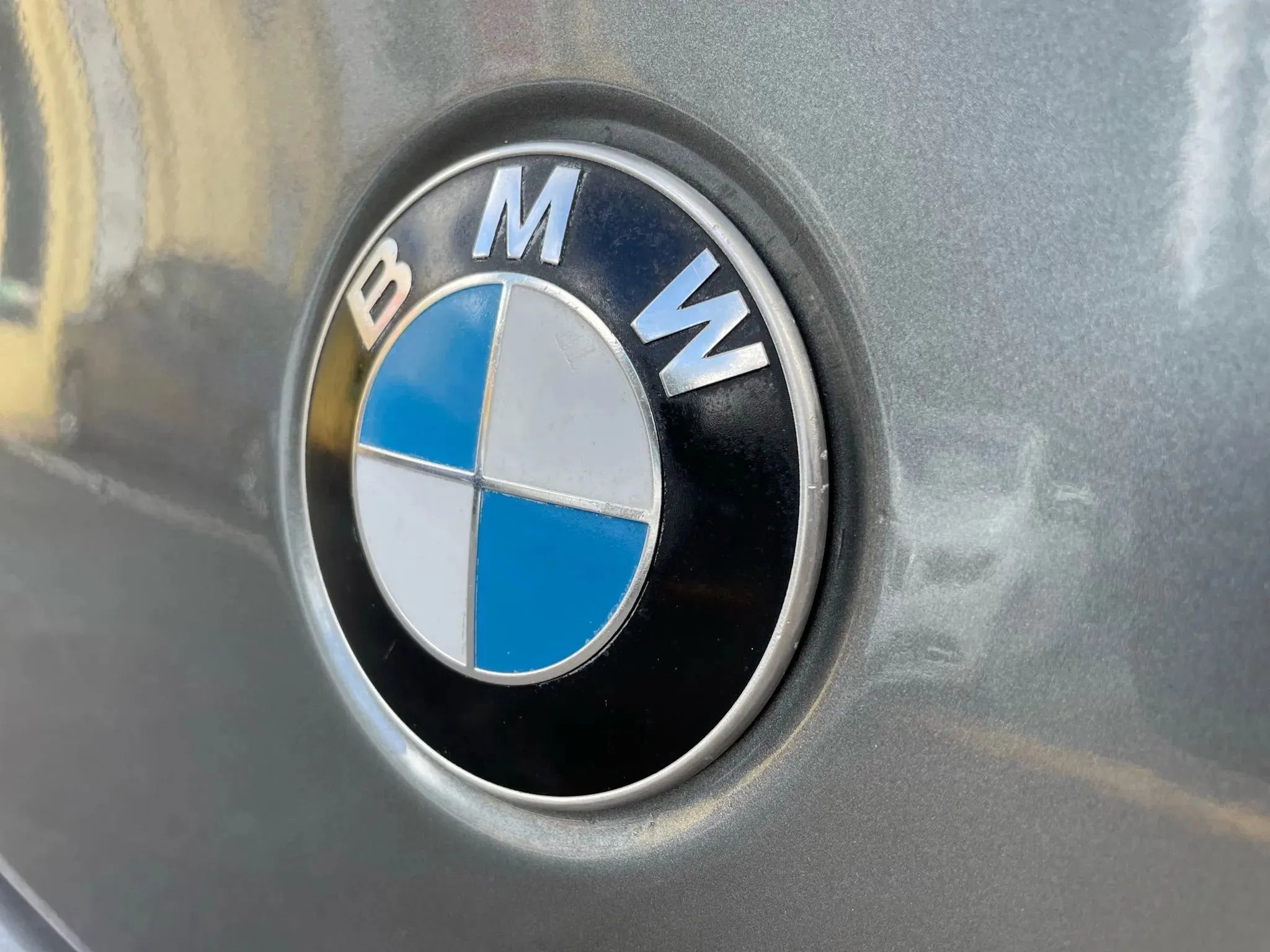 Used 2003 BMW Z4 2.5i image 12