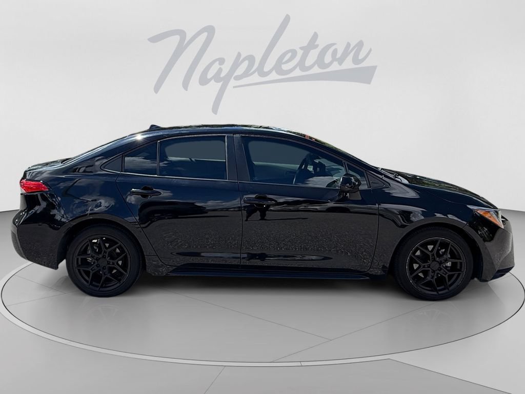 Used 2023 Toyota Corolla LE FWD image 7