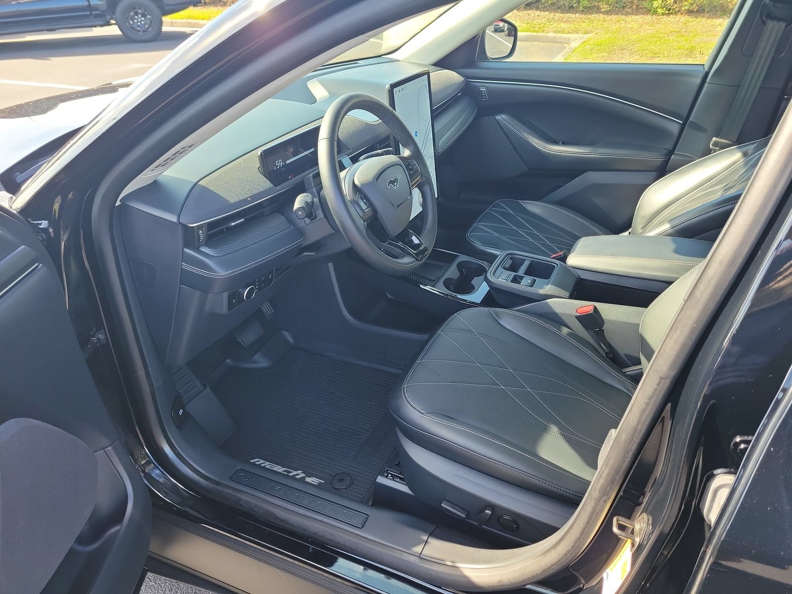 Certified 2025 Ford Mustang Mach-E Select RWD image 16