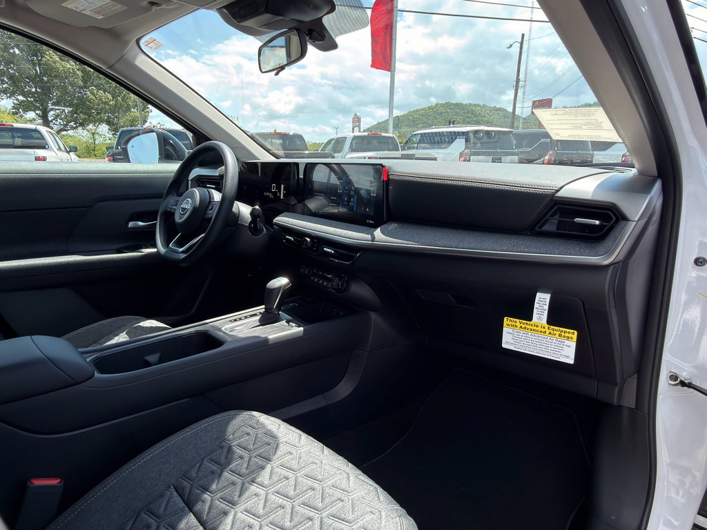 New 2026 Nissan Kicks SV image 15