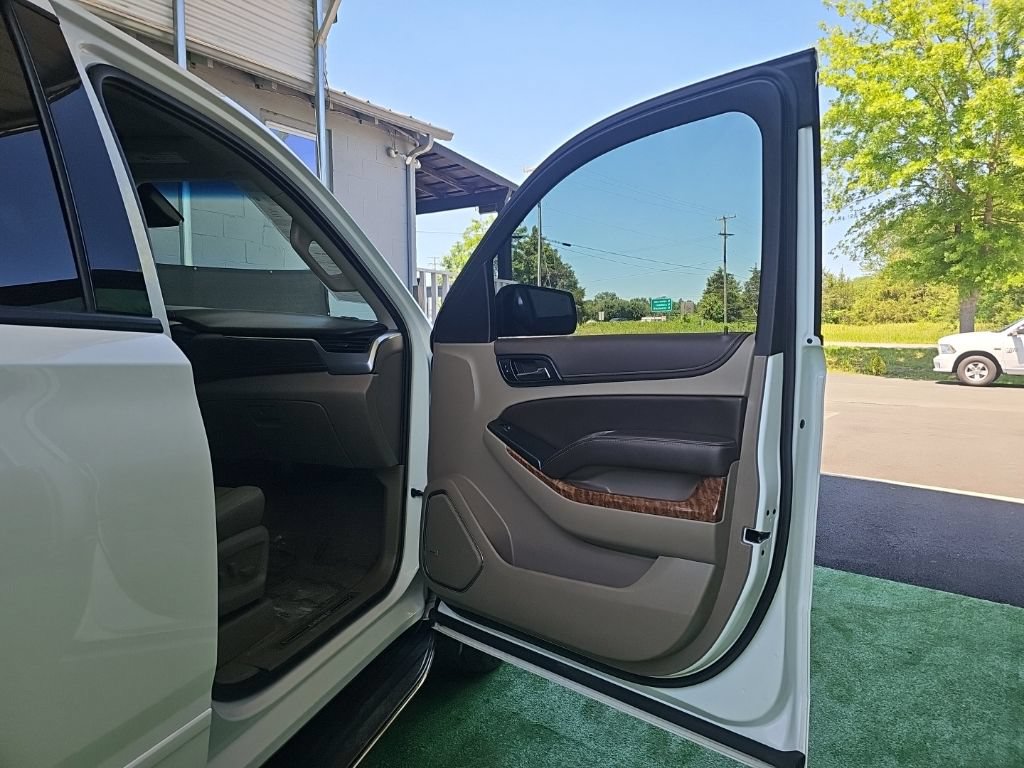 Used 2019 Chevrolet Tahoe Premier AWD/4WD image 37