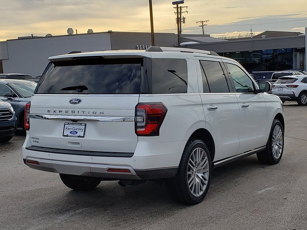 Certified 2022 Ford Expedition Limited image 5