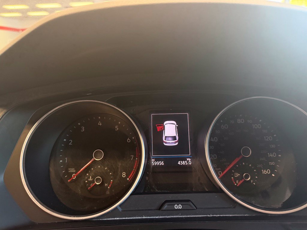 Used 2019 Volkswagen Tiguan SE AWD/4WD image 13