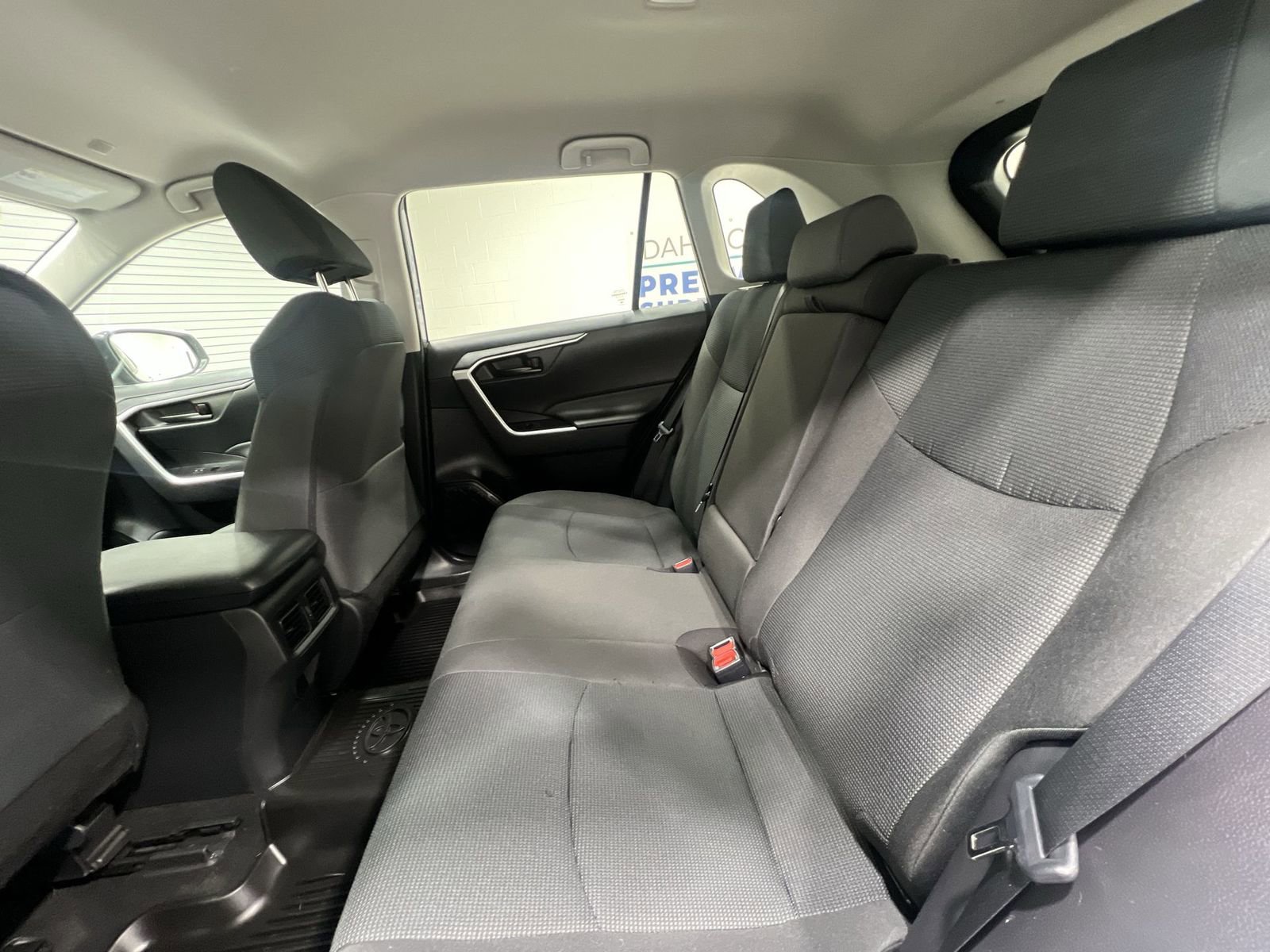 Used 2023 Toyota RAV4 LE image 22