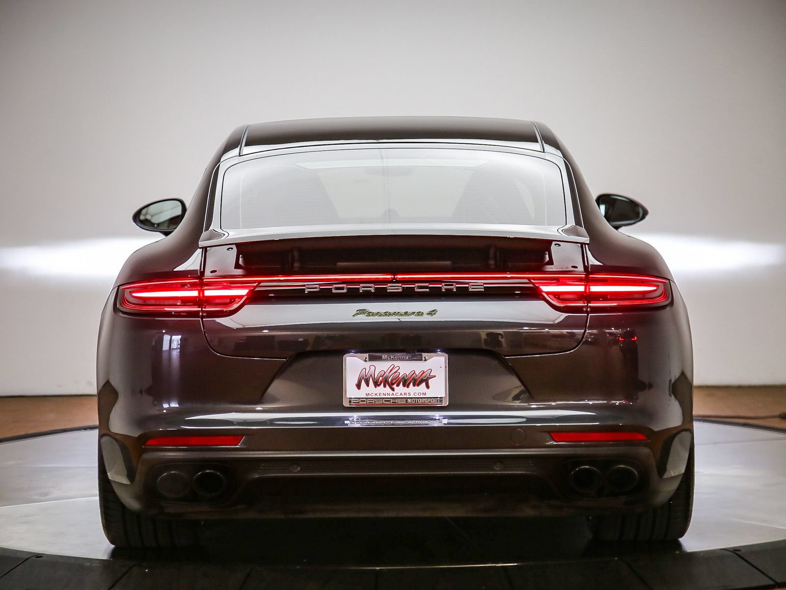 Used 2018 Porsche Panamera 4 Executive AWD/4WD image 6