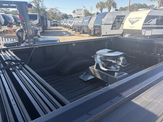 Used 2022 Ford F350 Lariat w/ Lariat Ultimate Package image 4