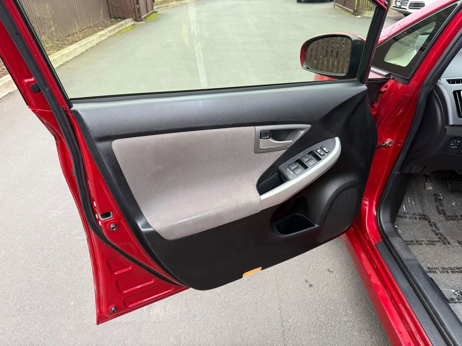 Used 2012 Toyota Prius Two image 9