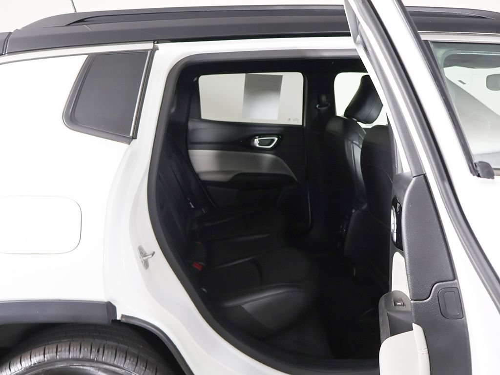 Used 2023 Jeep Compass Limited AWD/4WD image 30