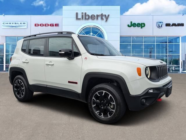 Used 2023 Jeep Renegade Trailhawk w/ Sun/Sound Group AWD/4WD video 1