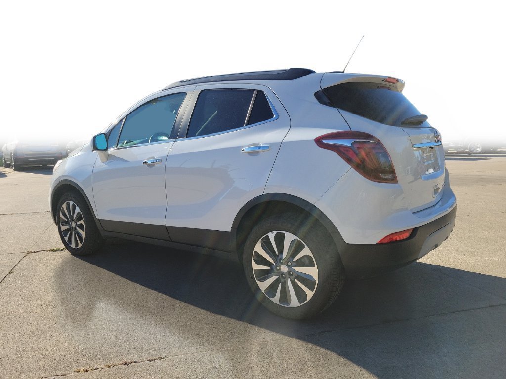 Used 2022 Buick Encore Preferred AWD/4WD image 3