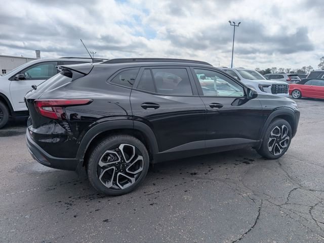 New 2026 Chevrolet Trax RS w/ Sunroof Package image 8