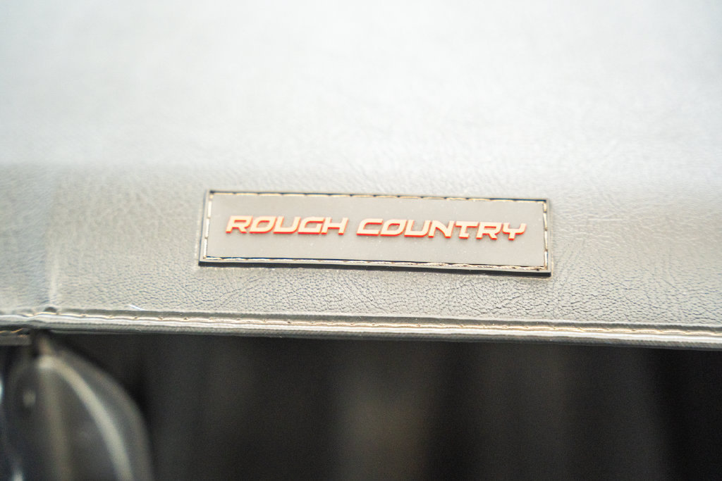 Used 2020 Nissan Frontier SV w/ Midnight Edition Floor Mats AWD/4WD image 12